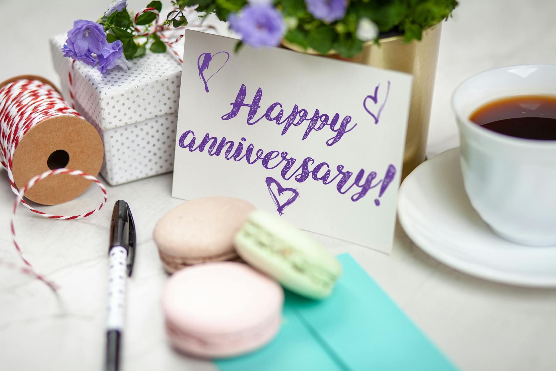 happy anniversary signage